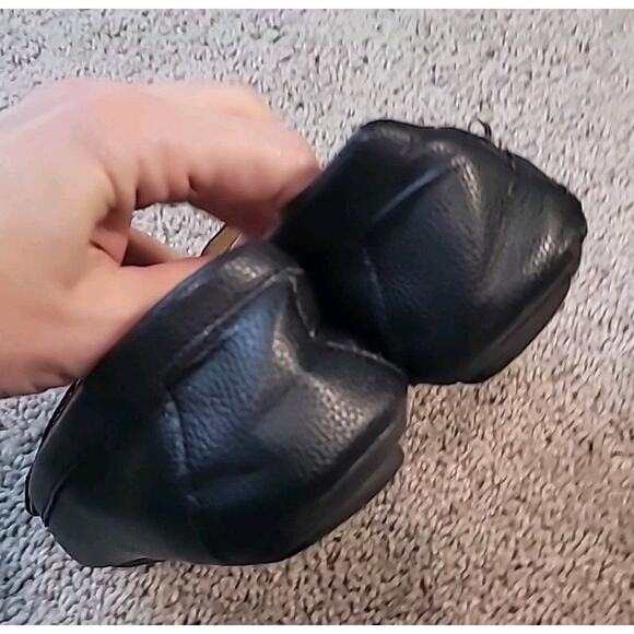 Calvin Klein Leonie Black Loafer Flats Women’s Size 7M Classic Slip-On GUC - Picture 7 of 9